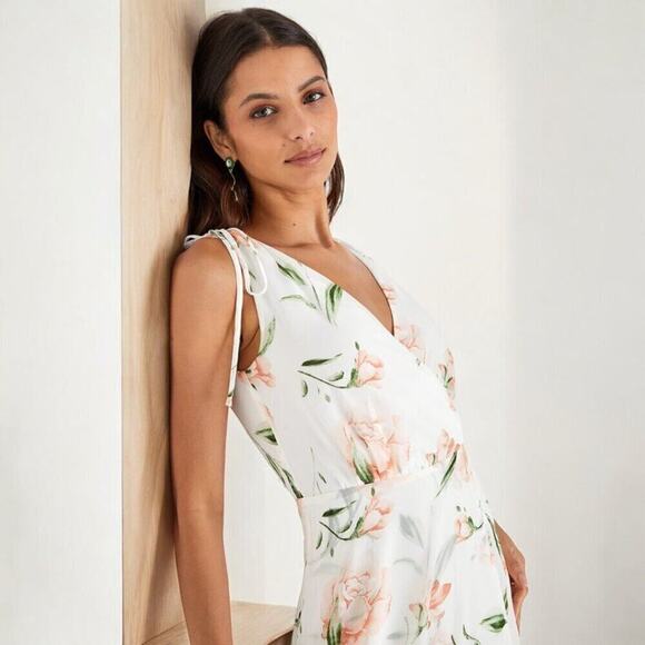 Lulus Romantic Possibilities Maxi Dress Floral Off-White S NWT - Picture 5 of 16